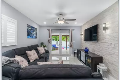 533 NE 1st Avenue, Deerfield Beach, FL 33441 - Photo 23