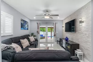 533 NE 1st Ave, Deerfield Beach, FL 33441 - Photo 23