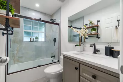 533 NE 1st Avenue, Deerfield Beach, FL 33441 - Photo 15