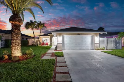 533 NE 1st Avenue, Deerfield Beach, FL 33441 - Photo 1