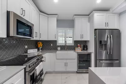 533 NE 1st Avenue, Deerfield Beach, FL 33441 - Photo 19