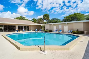 315 Circle Dr S, Boynton Beach, FL 33435 - Photo 13