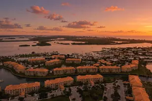 3 Harbour Isle Dr E, Fort Pierce, FL 34949 - Photo 9