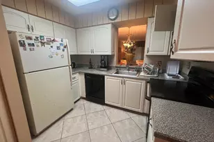 7185 Huntington Ln, Delray Beach, FL 33446 - Photo 11