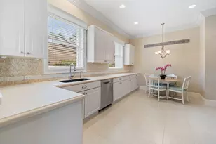 9139 Bay Harbour Cir, West Palm Beach, FL 33411 - Photo 7