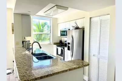 19501 W Country Club Drive #414, Aventura, FL 33180 - Photo 3