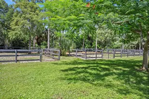 2558 Palm Deer Dr, Loxahatchee, FL 33470 - Photo 37
