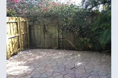 812 SE 8th Avenue, Deerfield Beach, FL 33441 - Photo 15