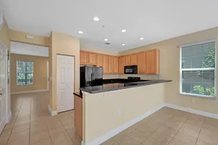 1326 SW 147th Ter, Pembroke Pines, FL 33027 - Photo 15