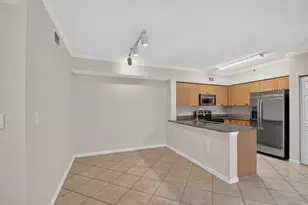 6370 Emerald Dunes Dr, West Palm Beach, FL 33411 - Photo 3