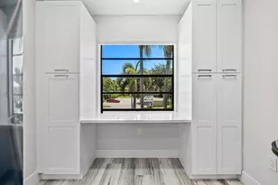 42 Stratford Ln W, Boynton Beach, FL 33436 - Photo 5