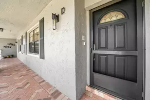 42 Stratford Ln W, Boynton Beach, FL 33436 - Photo 31