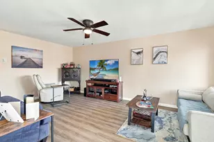 2920 Cynthia Ln, Lake Worth Beach, FL 33461 - Photo 5