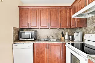 2920 Cynthia Ln, Lake Worth Beach, FL 33461 - Photo 7