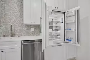 3216 Colony Club Rd, Pompano Beach, FL 33062 - Photo 9
