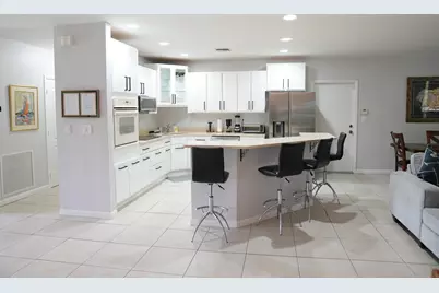 821 SW 13th Court, Pompano Beach, FL 33060 - Photo 7