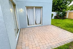 3331 Commodore Ct, West Palm Beach, FL 33411 - Photo 13