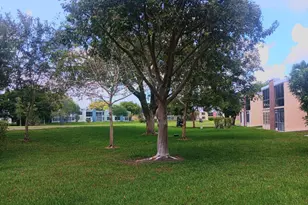 7341 NW 18th St, Margate, FL 33063 - Photo 23