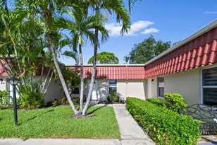 812 Salem Ln, Lake Worth, FL 33467 - Photo 1