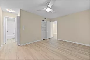 812 Salem Ln, Lake Worth, FL 33467 - Photo 13