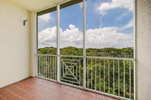 3600 Oaks Clubhouse Dr, Pompano Beach, FL 33069 - Photo 23