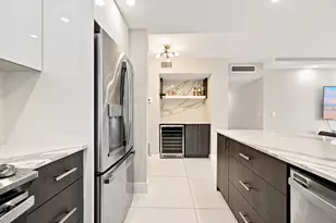 340 Sunset Dr, Fort Lauderdale, FL 33301 - Photo 13