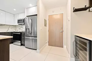 340 Sunset Dr, Fort Lauderdale, FL 33301 - Photo 7
