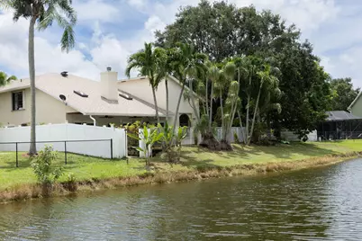 6310 Kampur Court, Boynton Beach, FL 33437 - Photo 43