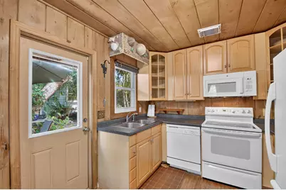 745 Talladega Street, West Palm Beach, FL 33405 - Photo 5
