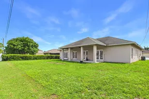 3610 SW Margela St, Port Saint Lucie, FL 34953 - Photo 11