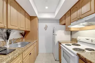 1213 SE 1st St, Fort Lauderdale, FL 33301 - Photo 11