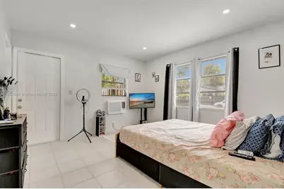 1213 SE 1st Street #1-4, Fort Lauderdale, FL 33301 - Photo 15