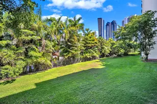 17021 N Bay Rd, Sunny Isles Beach, FL 33160 - Photo 11