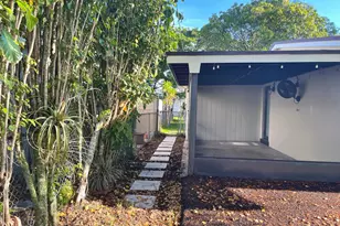 4329 SW 49th Ct, Dania Beach, FL 33314 - Photo 5