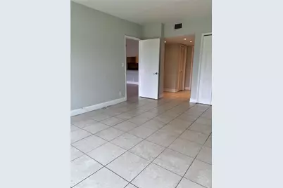 3100 N Palm Aire Drive #204, Pompano Beach, FL 33069 - Photo 9