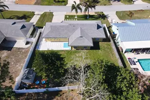 888 NE Maranta Terrado, Jensen Beach, FL 34957 - Photo 11