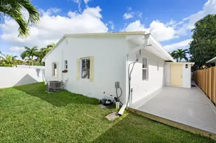 2000 NE 17th Ct, Fort Lauderdale, FL 33305 - Photo 35
