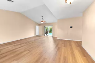 7123 NW 42nd Ct, Coral Springs, FL 33065 - Photo 9