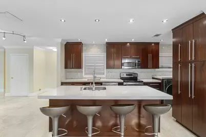 317 NE 2nd Street, Boca Raton, FL 33432 - Photo 3