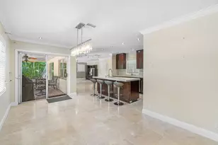 317 NE 2nd St, Boca Raton, FL 33432 - Photo 11