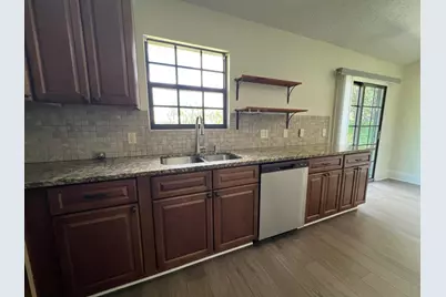 720 3rd Street SW, Vero Beach, FL 32962 - Photo 5