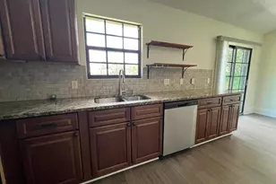 720 3rd St SW, Vero Beach, FL 32962 - Photo 5