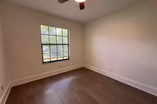 720 3rd St SW, Vero Beach, FL 32962 - Photo 9