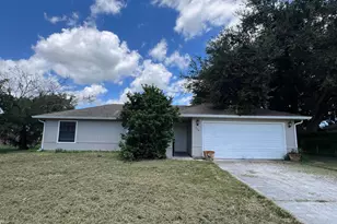 720 3rd St SW, Vero Beach, FL 32962 - Photo 1