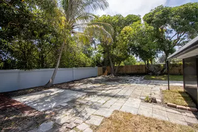 1830 NE 2nd Lane NE, Boynton Beach, FL 33435 - Photo 11