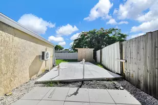 2171 SW 36th Terrace, Fort Lauderdale, FL 33312 - Photo 7