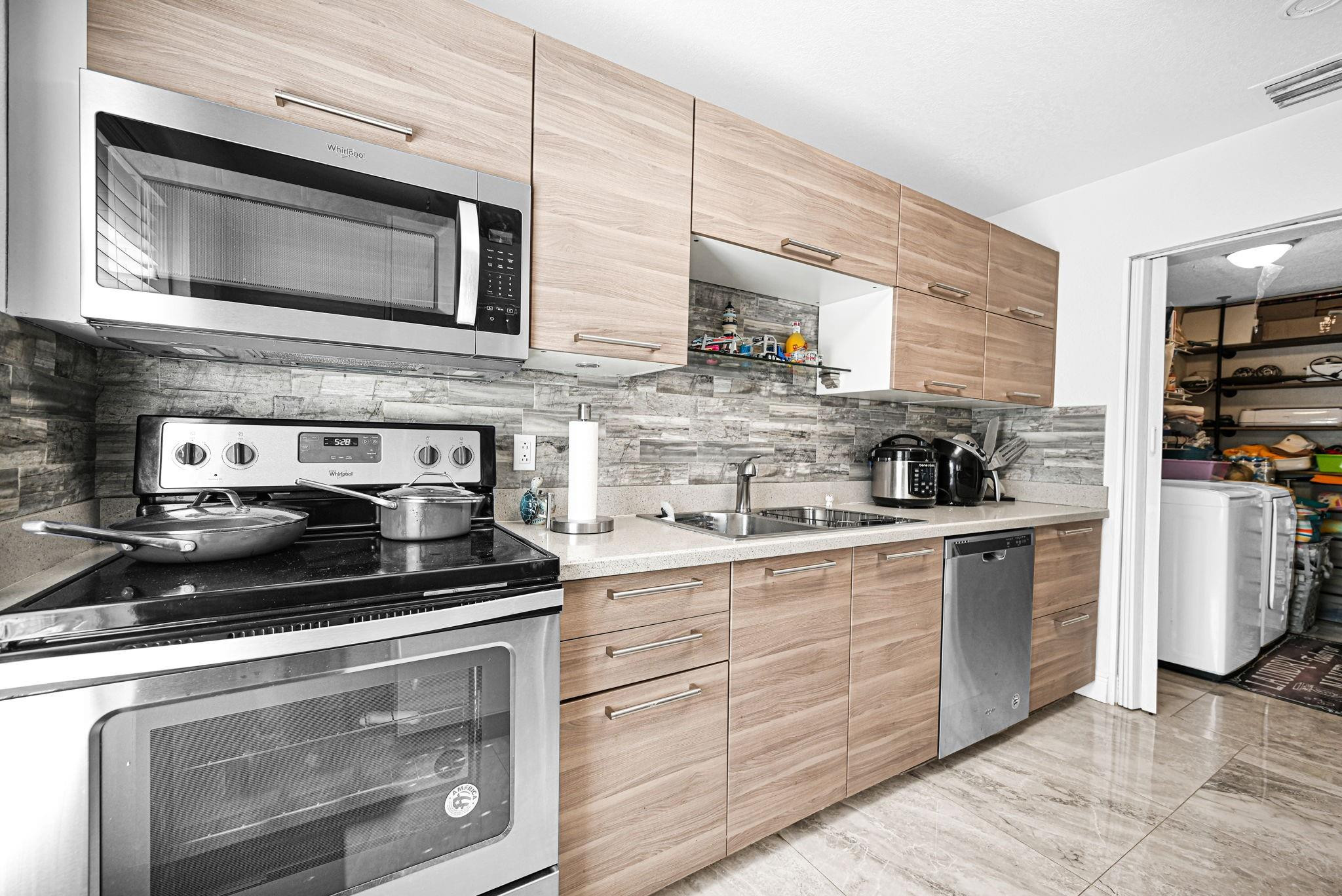2171 SW 36th Terrace - 2171 SW 36th Terrace, Fort Lauderdale, FL 33312 Luxury Property | Jose Angel Pina