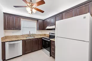 10444 NW 30th Ct, Sunrise, FL 33322 - Photo 5