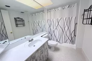 1300 SW 125th Ave, Pembroke Pines, FL 33027 - Photo 7