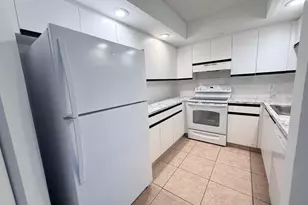 1300 SW 125th Ave, Pembroke Pines, FL 33027 - Photo 3